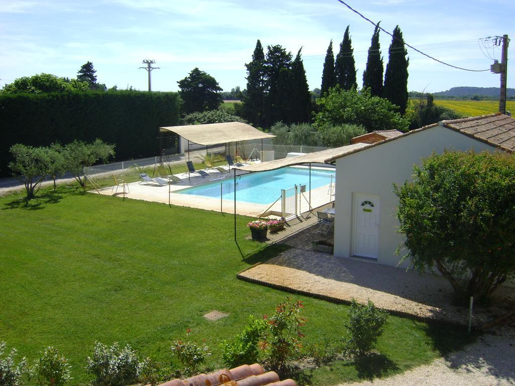 Logis Hotel Des Granges Arles Exterior photo