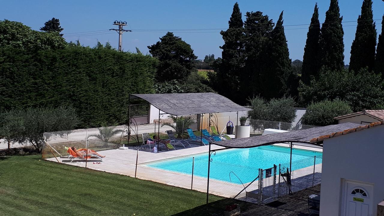 Logis Hotel Des Granges Arles Exterior photo